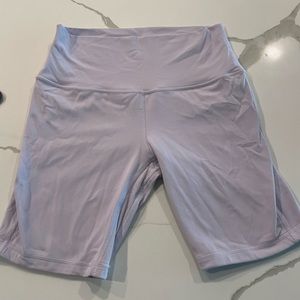 Lululemon 6 inch inseam align shorts, size 8 in lavender dew